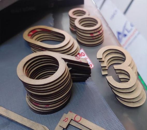 Cắt Chữ Mica 2li – Giải Pháp Quảng Cáo Đơn Giản, Hiệu Quả
