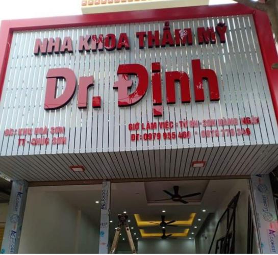 Bảng hiệu nền thanh lam